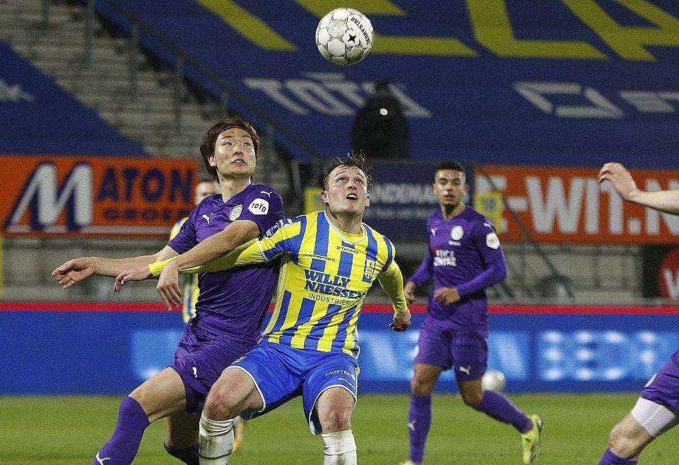 待看到浓眉 待看到浓眉