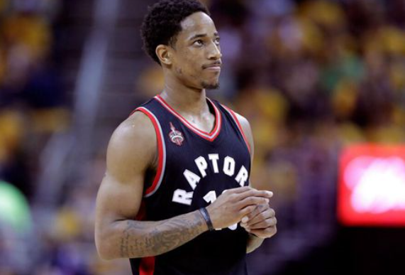 比赛场上激 比赛场上激