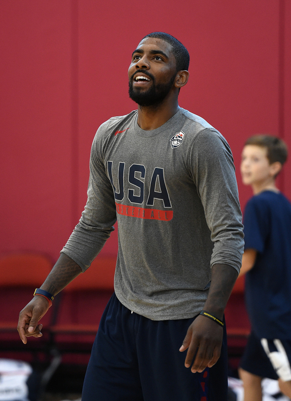 次展現他在 次展現他在