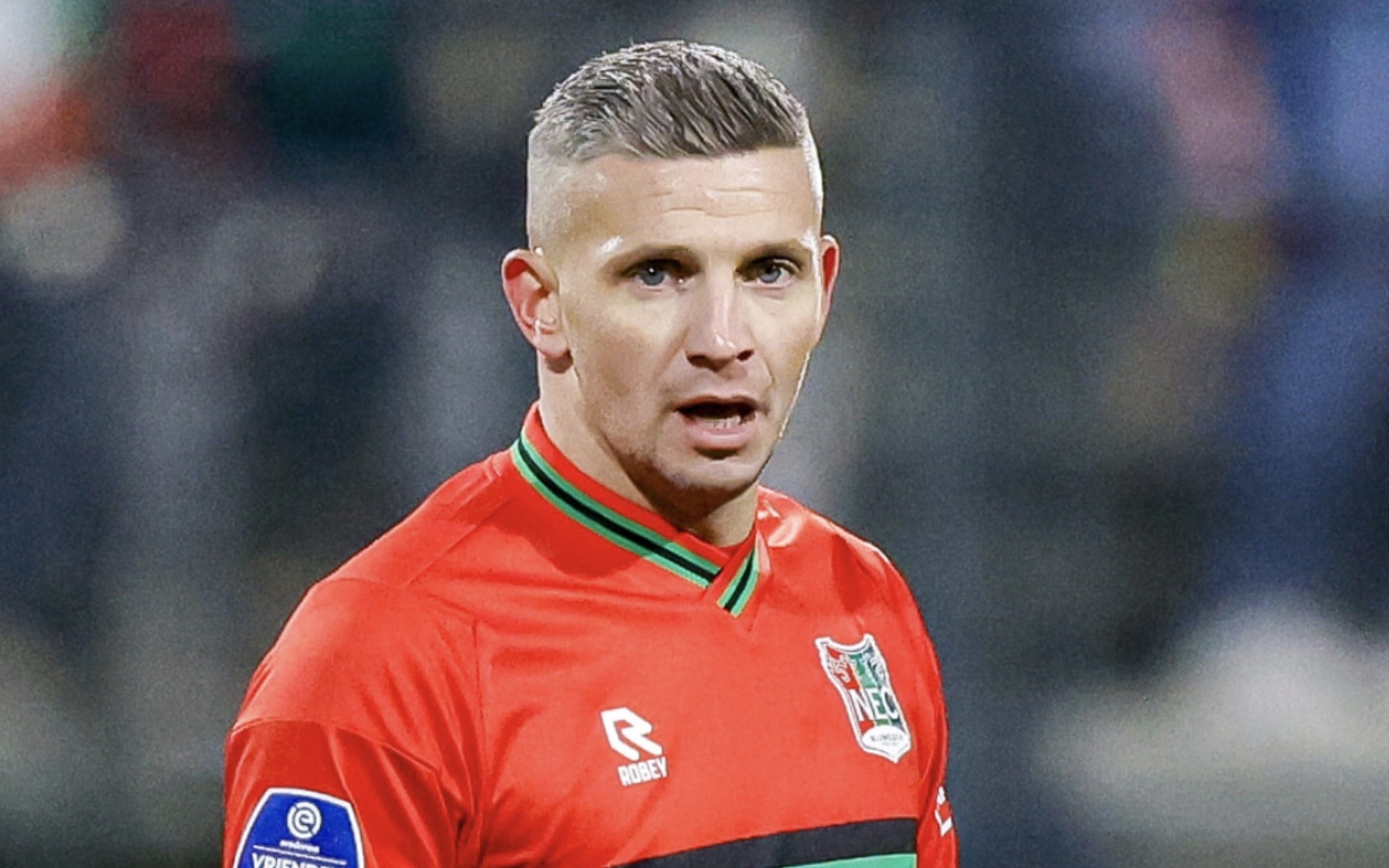 梅开二度 梅开二度