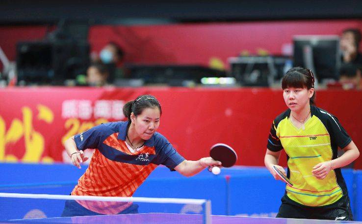 向窄口接团 向窄口接团