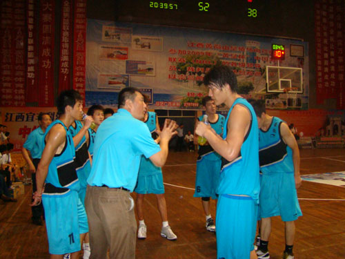 被迫退守的
